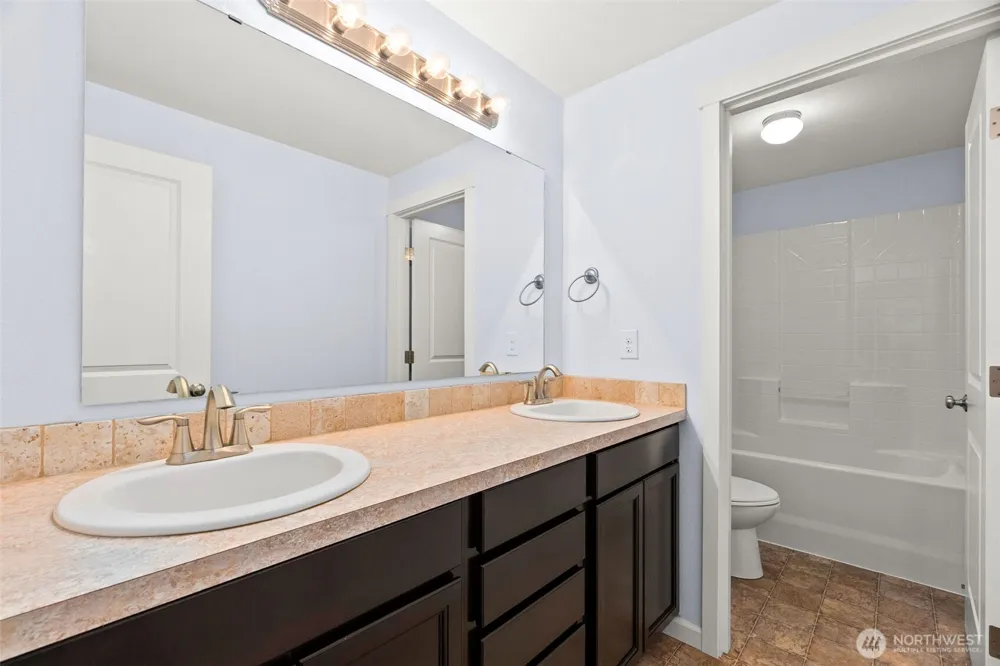 59 Timothy Lane E Elma, WA 98541