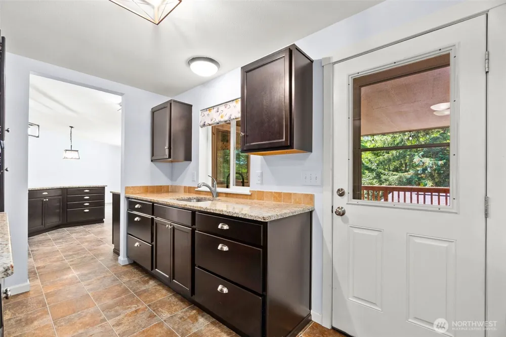 59 Timothy Lane E Elma, WA 98541