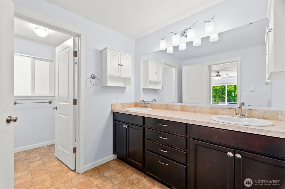 59 Timothy Lane E Elma, WA 98541