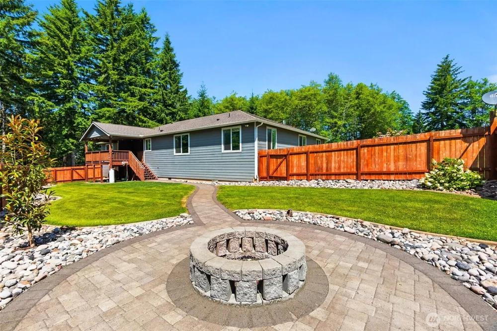 59 Timothy Lane E Elma, WA 98541