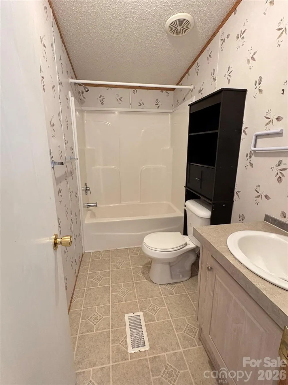 5422 Wrenn Drive Catawba, NC 28037