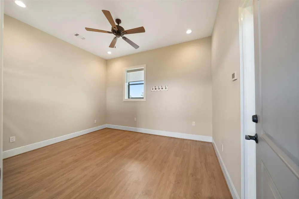 30163 High Spirit Ranch Road Hempstead, TX 77445