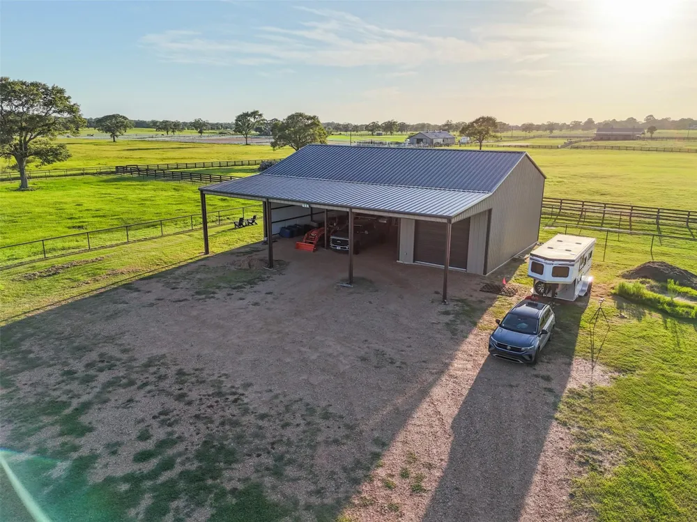 30163 High Spirit Ranch Road Hempstead, TX 77445