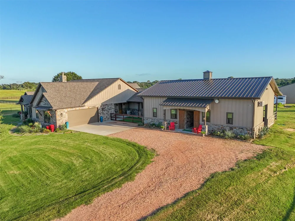 30163 High Spirit Ranch Road Hempstead, TX 77445
