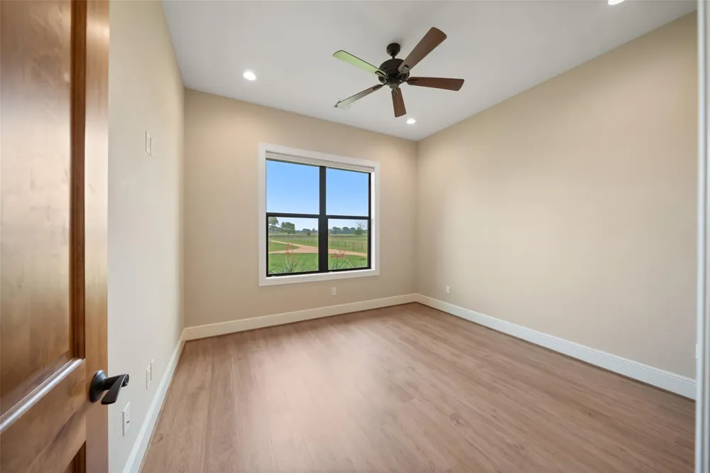 30163 High Spirit Ranch Road Hempstead, TX 77445