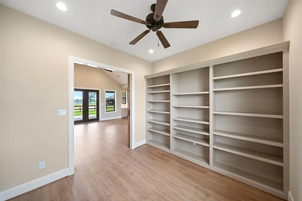 30163 High Spirit Ranch Road Hempstead, TX 77445
