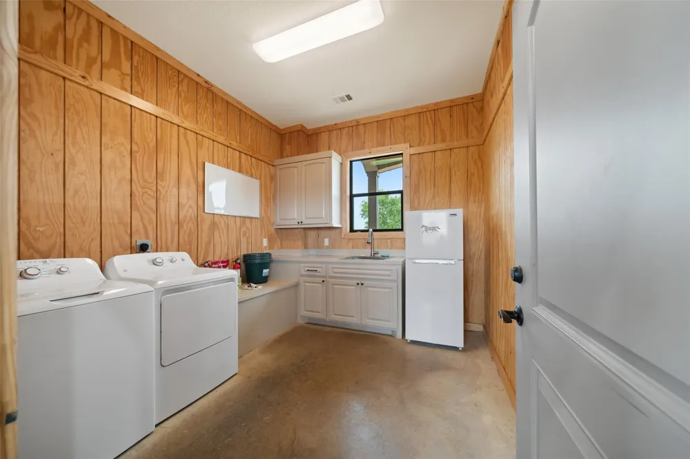 30163 High Spirit Ranch Road Hempstead, TX 77445