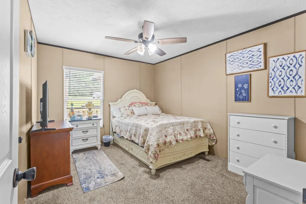 2672 Pleasure Bend Drive Hemphill, TX 75948
