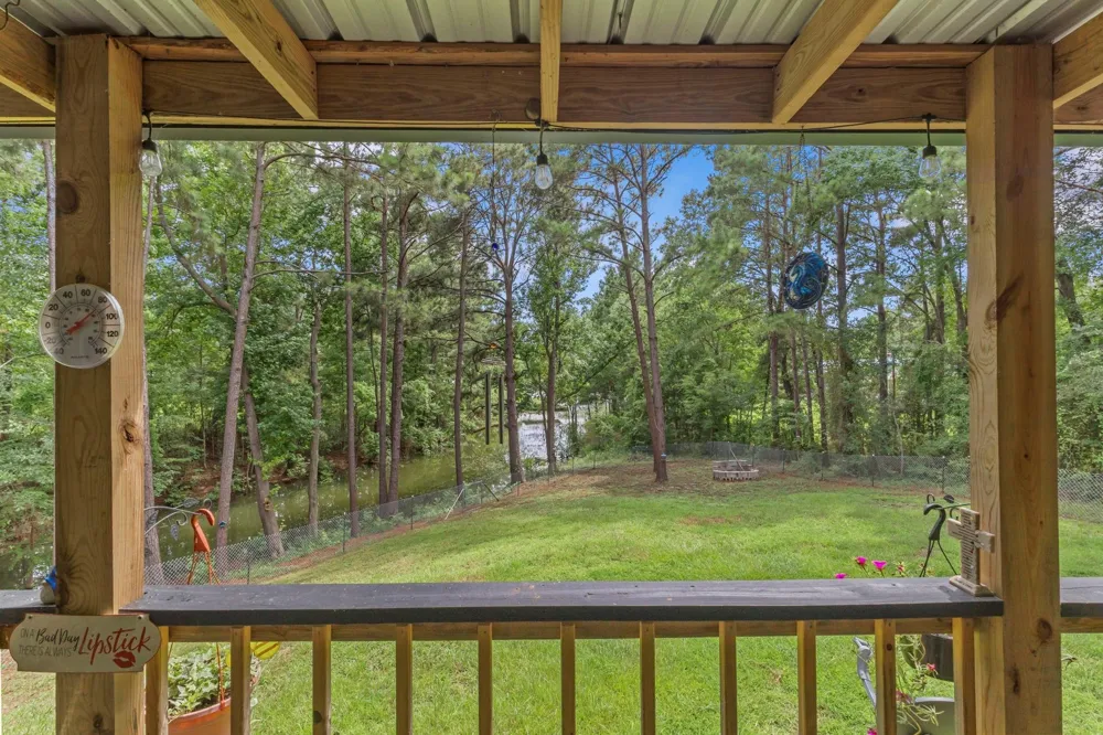 2672 Pleasure Bend Drive Hemphill, TX 75948