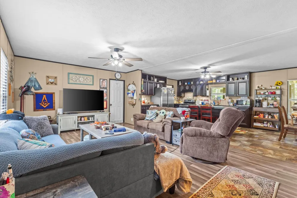 2672 Pleasure Bend Drive Hemphill, TX 75948