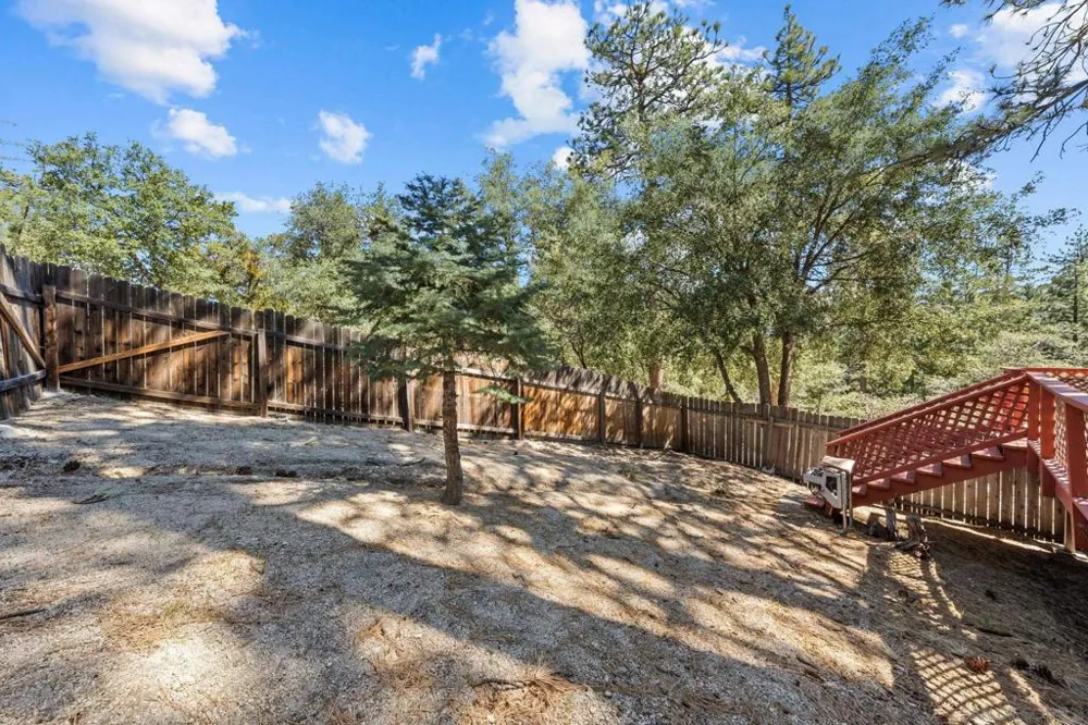 52910 Cedar Dr Idyllwild, CA 92549