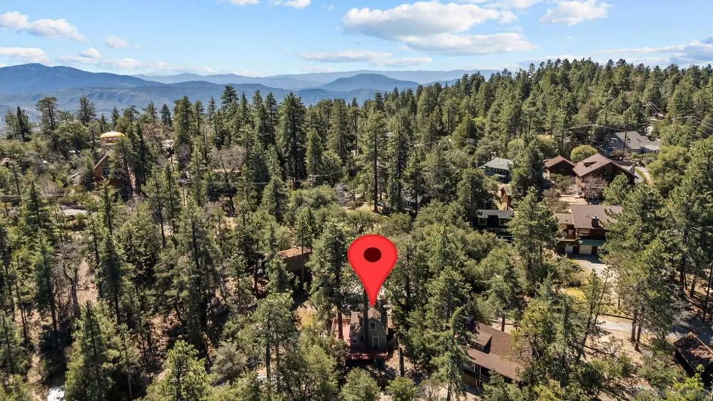 52910 Cedar Dr Idyllwild, CA 92549