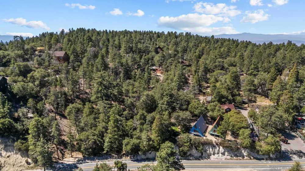 52910 Cedar Dr Idyllwild, CA 92549
