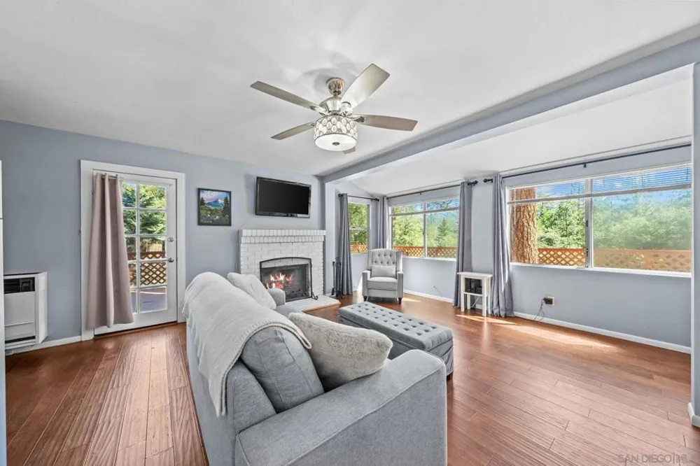 52910 Cedar Dr Idyllwild, CA 92549