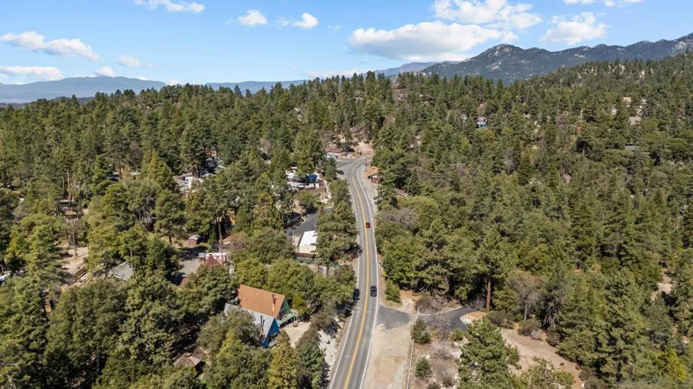 52910 Cedar Dr Idyllwild, CA 92549