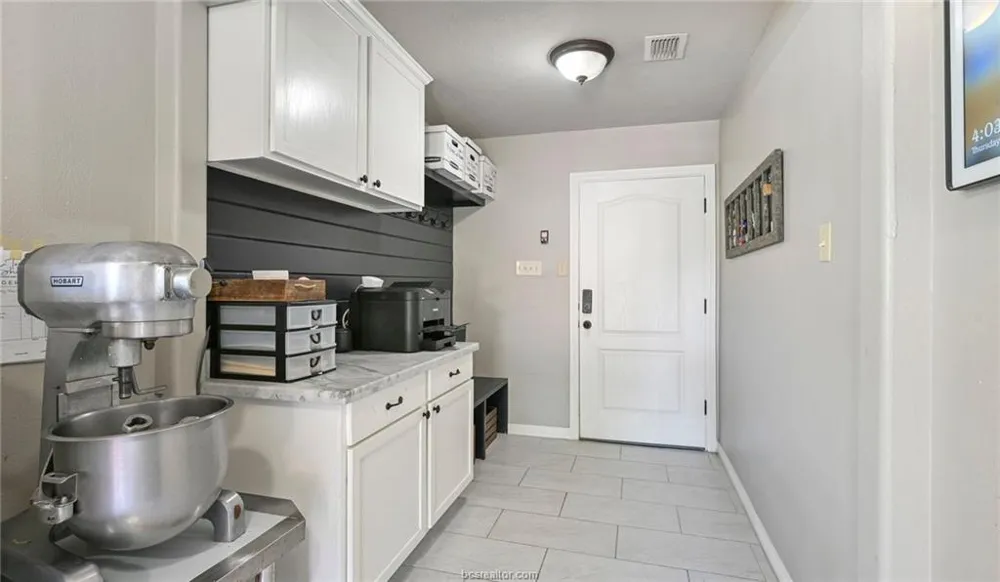 1108 Honeysuckle LN Caldwell, TX 77836