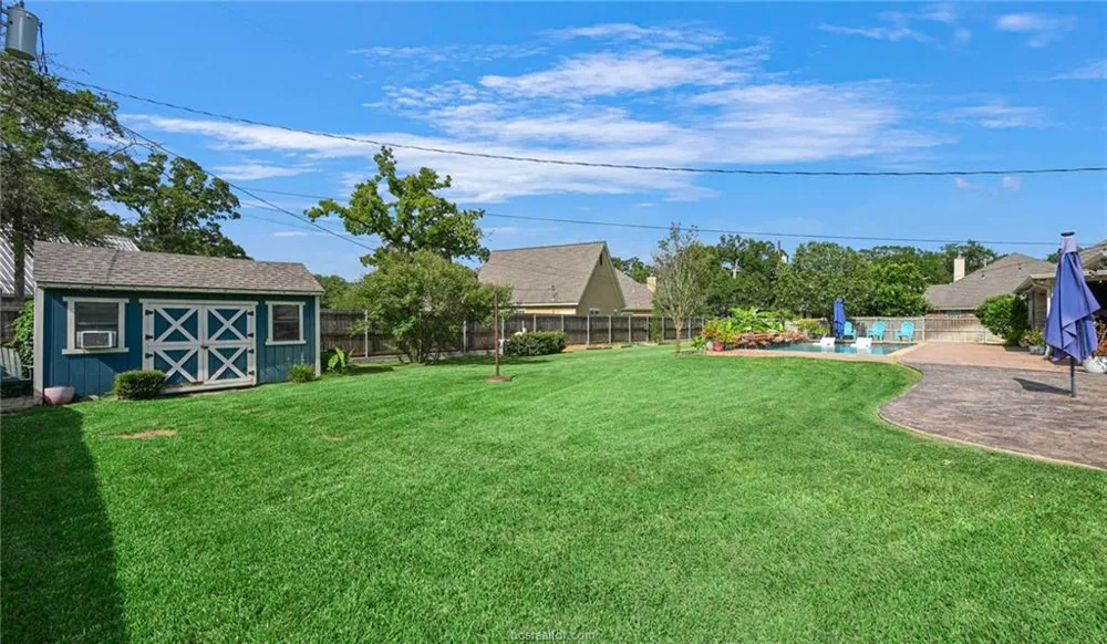 1108 Honeysuckle LN Caldwell, TX 77836
