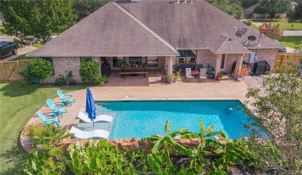 1108 Honeysuckle LN Caldwell, TX 77836
