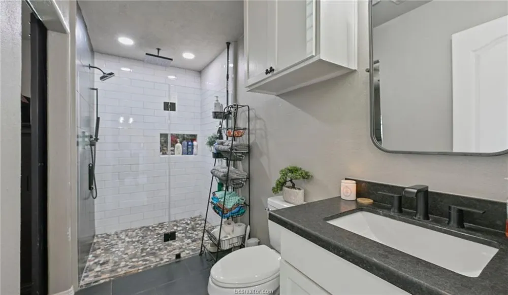 1108 Honeysuckle LN Caldwell, TX 77836