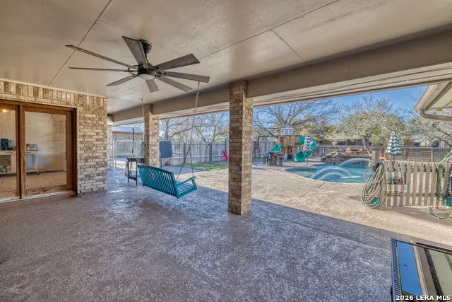 620 CENIZO BLVD Uvalde, TX 78801
