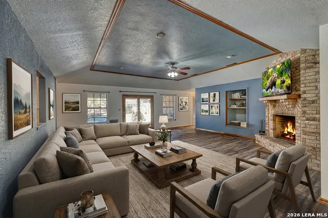 620 CENIZO BLVD Uvalde, TX 78801