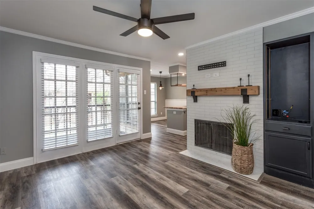 16301 Ledgemont Lane #283 Addison, TX 75001