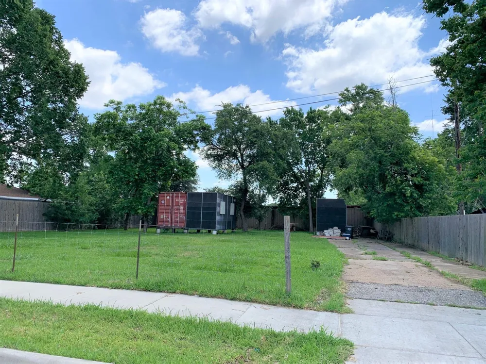 14807 Wagon Trail Road Pearland, TX 77584
