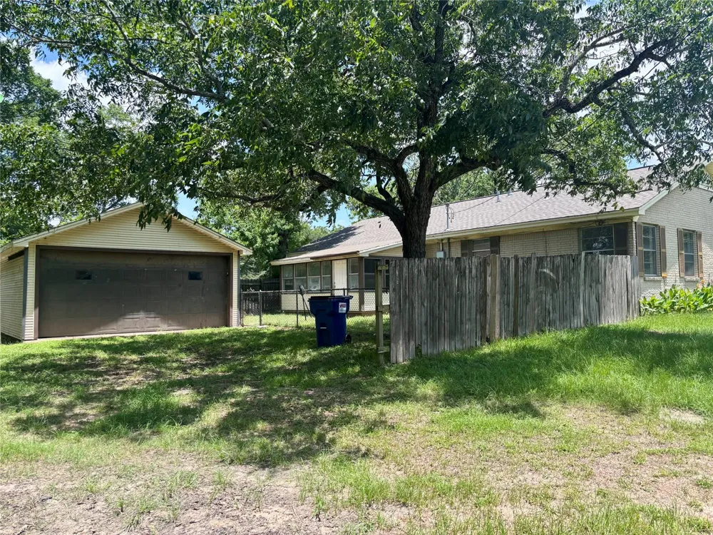 620 W Houston Street Lovelady, TX 75851