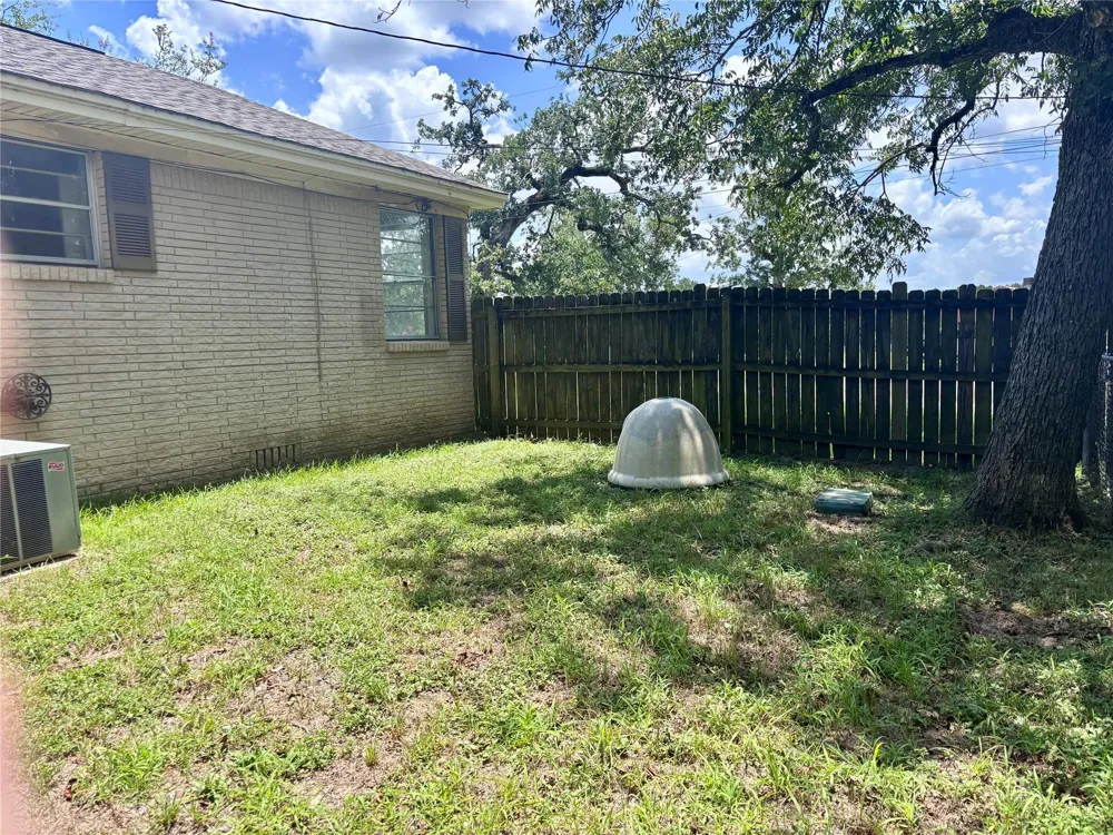 620 W Houston Street Lovelady, TX 75851