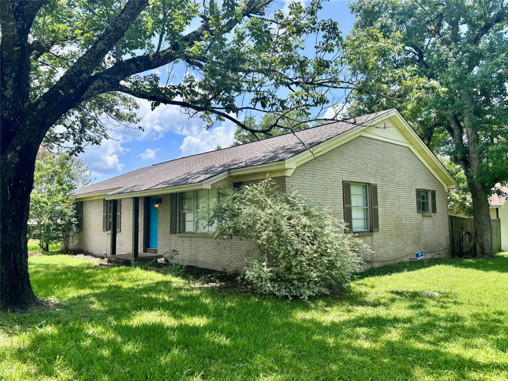 620 W Houston Street Lovelady, TX 75851