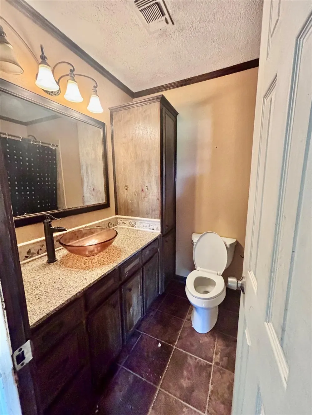 620 W Houston Street Lovelady, TX 75851