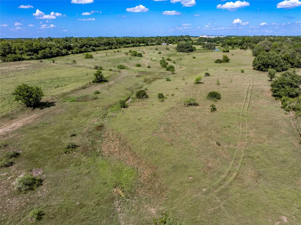 Cr 253 Weimar, TX 78962