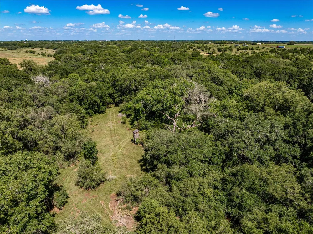 Cr 253 Weimar, TX 78962
