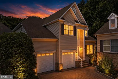 25 BRITTANY COURT