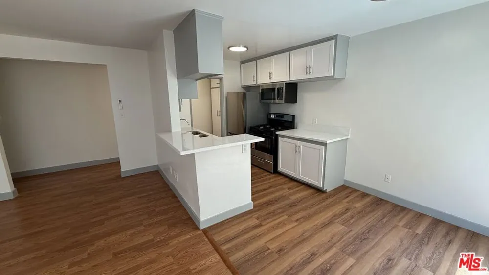 7769 Saint Bernard Street #3 Playa del Rey, CA 90293