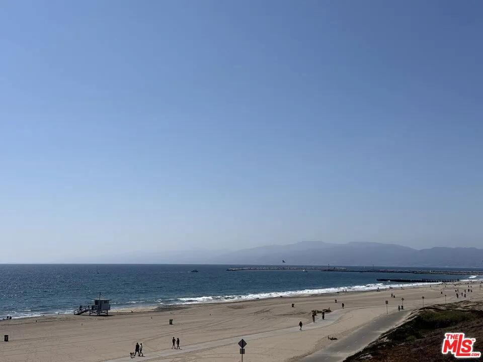 7769 Saint Bernard Street #3 Playa del Rey, CA 90293