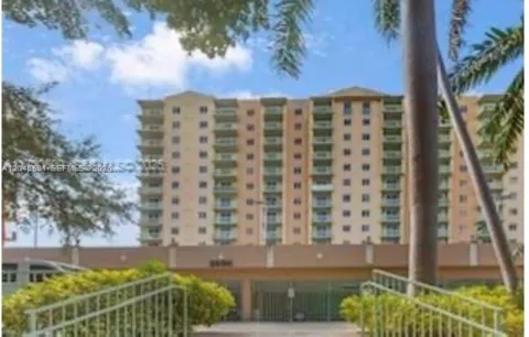 3500 Coral Way #513