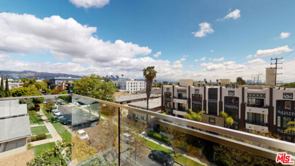 1143 Glenville Drive #501 Los Angeles, CA 90035