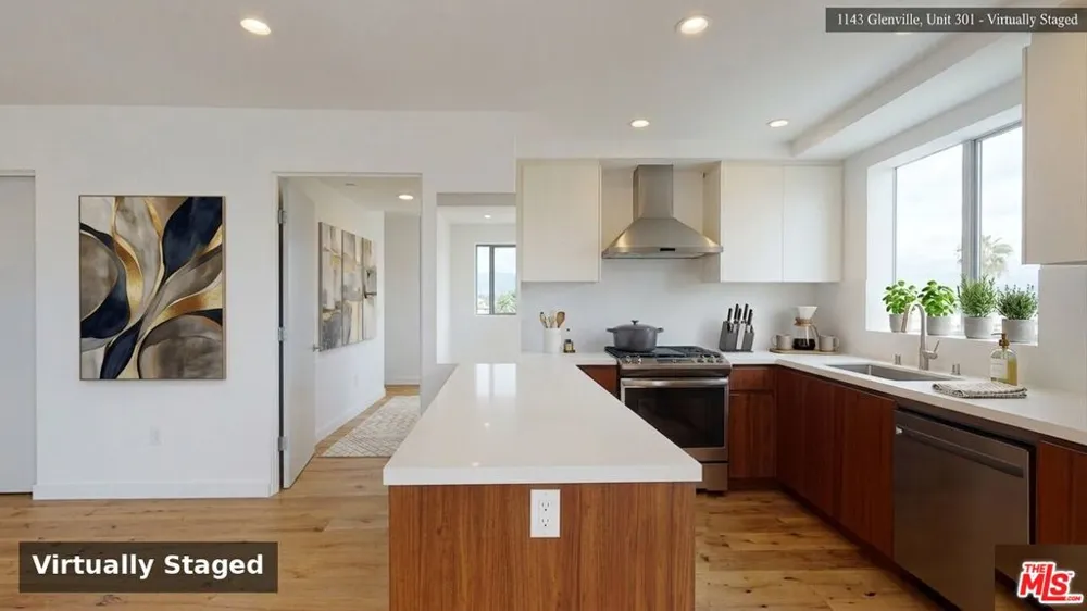 1143 Glenville Drive #501 Los Angeles, CA 90035
