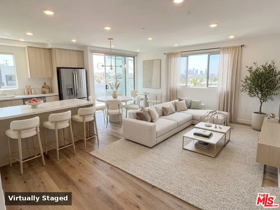 1143 Glenville Drive #501 Los Angeles, CA 90035
