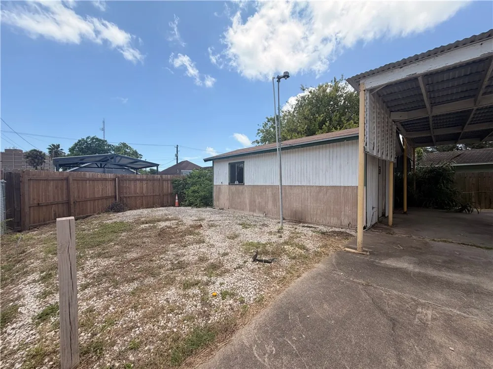 1602 14th Street Corpus Christi, TX 78404