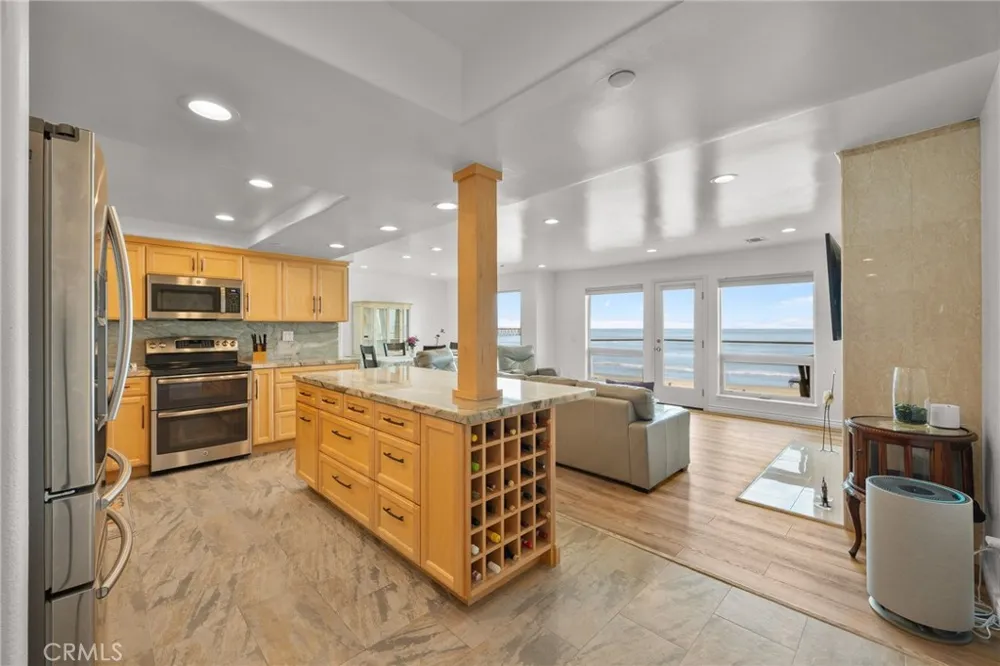 714 Seacoast Drive #211 Imperial Beach, CA 91932