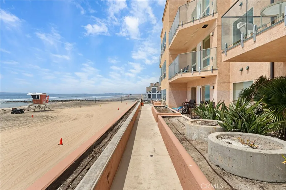 714 Seacoast Drive #211 Imperial Beach, CA 91932