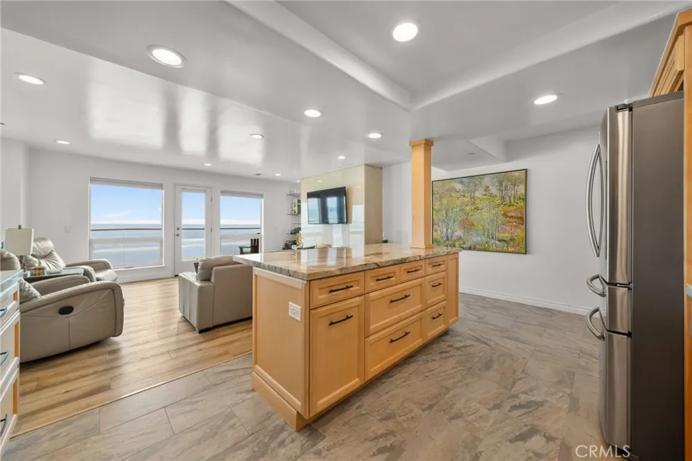 714 Seacoast Drive #211 Imperial Beach, CA 91932