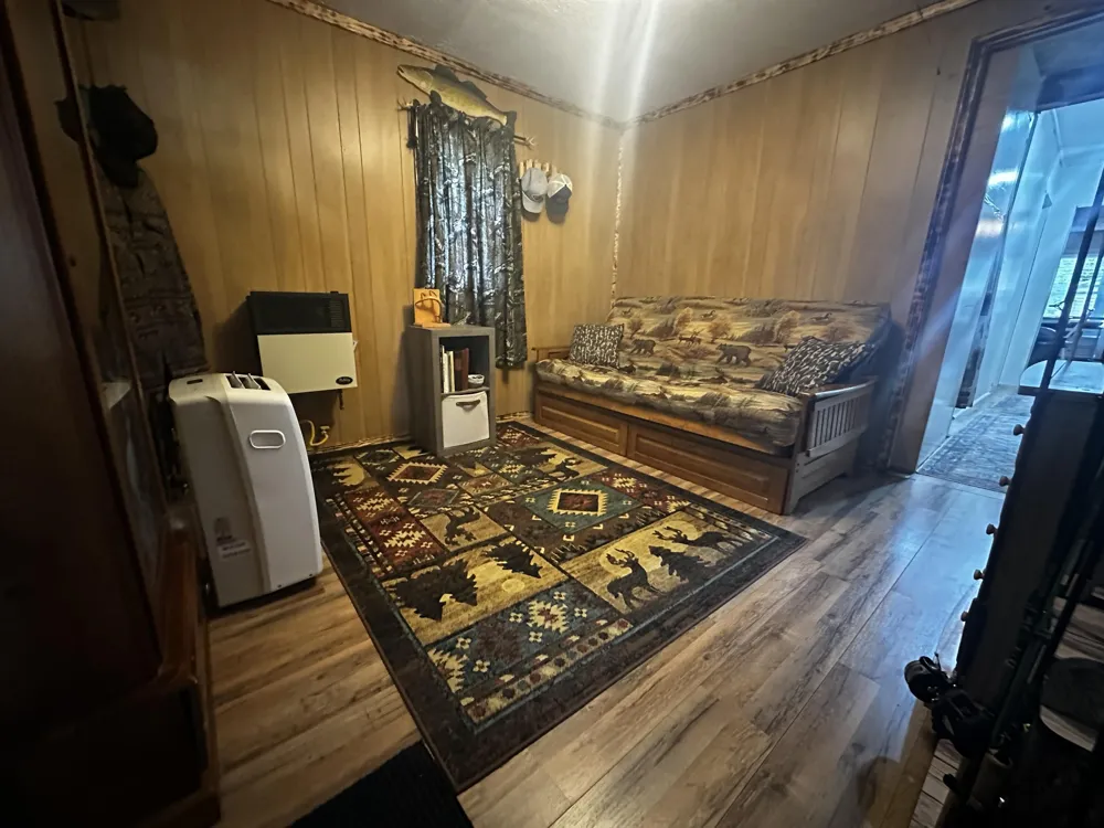 16928 6th Street Wellston, MI 49689