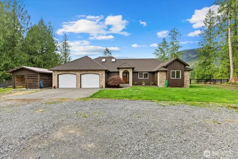 15619 Trangen Loop Road