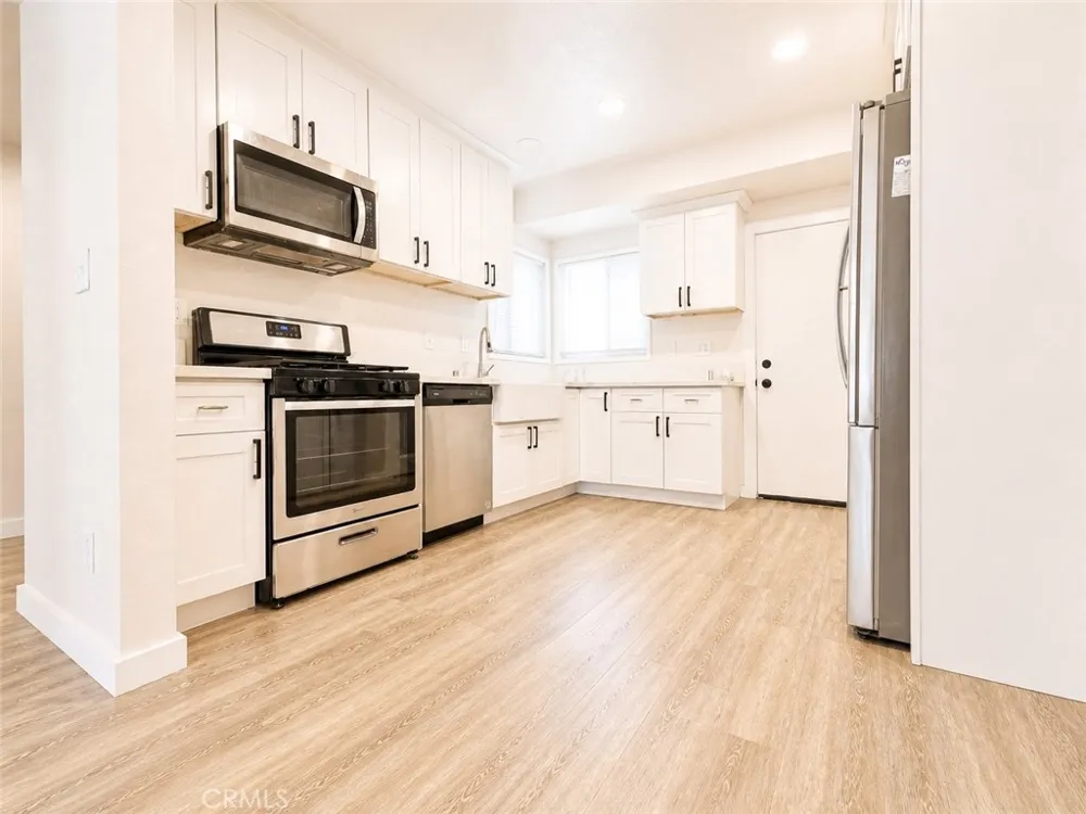 1260 Grove Avenue Upland, CA 91786