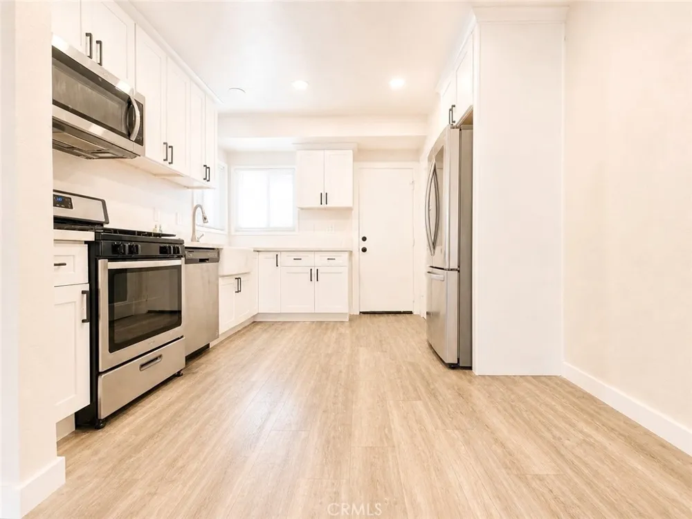 1260 Grove Avenue Upland, CA 91786