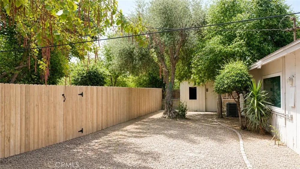 1260 Grove Avenue Upland, CA 91786