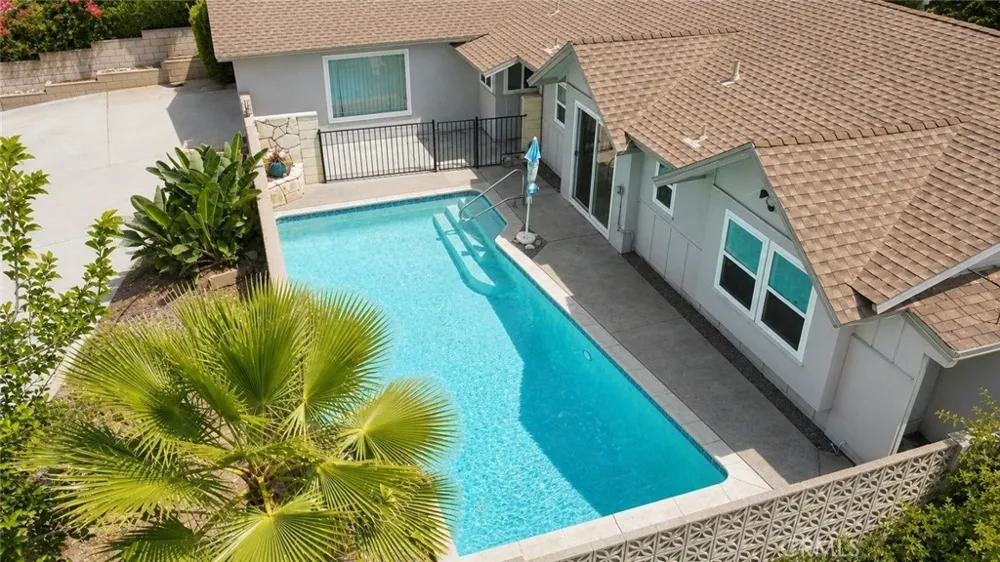 1260 Grove Avenue Upland, CA 91786